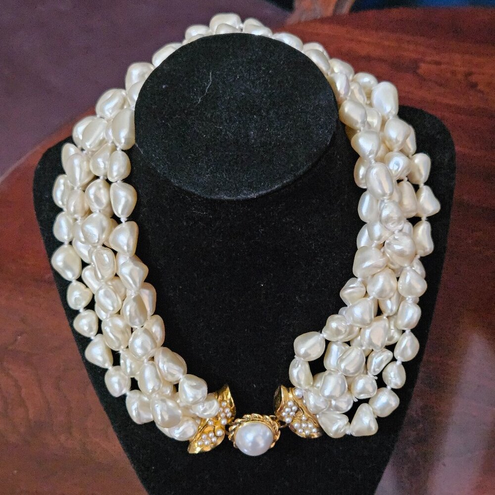 RARE JOSE & MARIA BARRERA WHITE BAROQUE PEARL STRAND CLUSTER STATEMENT NECKLACE